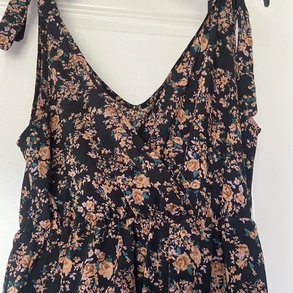 SweatyRocks tie shoulder dress - Picture 2 of 5